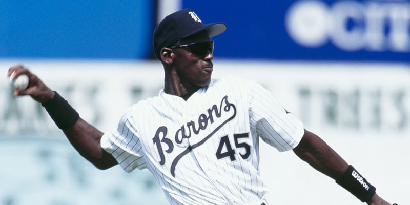 Michael Jordan từng chuyển sang bóng chày vì đây mới là môn bố ông định hướng